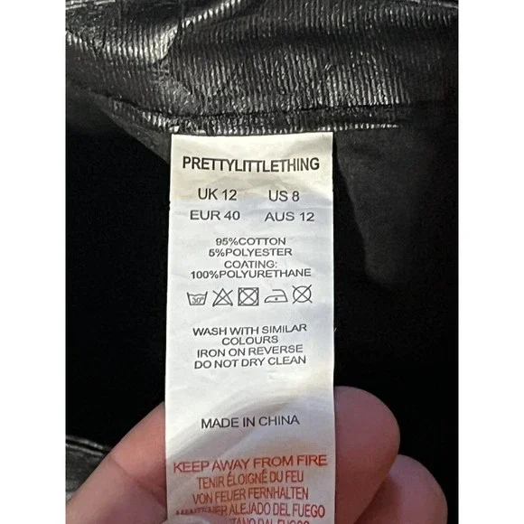 PrettyLittleThing Women’s Size 8 Black Coated  Croc Denim Straight Jeans - Picture 3 of 10